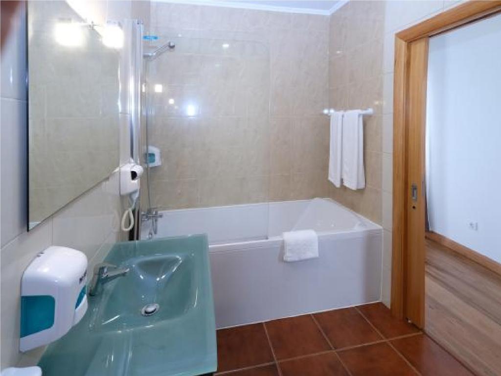 Pensjonat Casa Lagar De Pedra Santa Cruz da Graciosa Zewnętrze zdjęcie